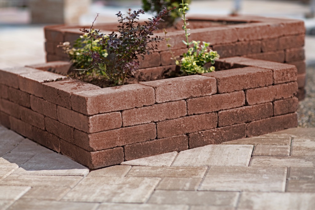 Decoratiuni toamna gradina Jardiniera Combi maro