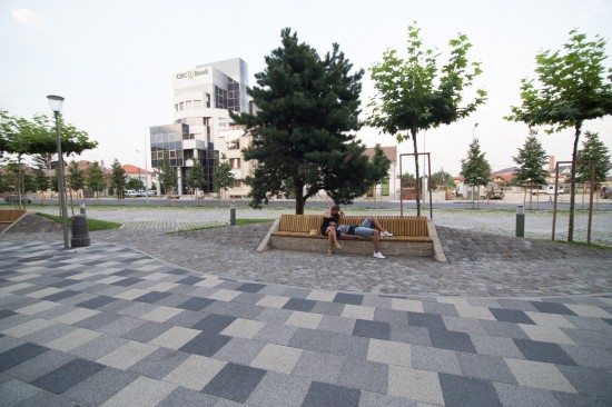 Centru Civic, Alba Iulia, pavele Umbra, Patrat Eco