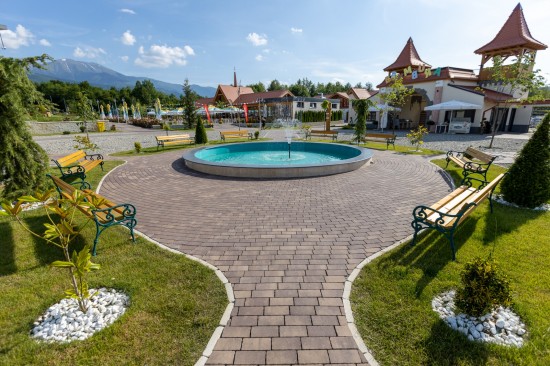 Brambura Park, Avrig-Sibiu, pavele Arcade, Anima D2, Blocuri zid, Elemente treapta