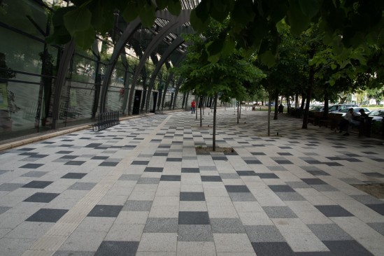 Bulevard Decebal, Bucuresti, pavele Umbra P4