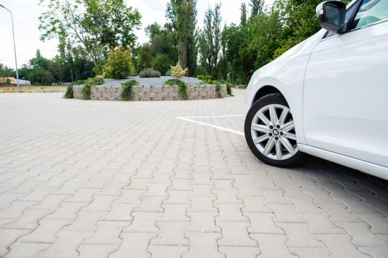 Nastase & Marica Sports Club, Bucuresti, pavele autoblocante Dublu T, Blocheti, Rigole scafa