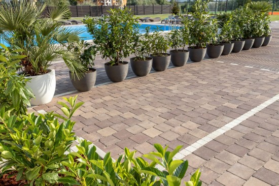 Parcare, alei acces, zona relaxare, Hotel River, Ludus, pavele Arcade, Antico, Cortina D7, Borduri B10, Banci Resto, Focar Quadra