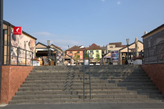 Piata Dobrun, Habermann Markt, Sibiu, pavele Cortina P4, Blocuri zid, Elemente treapta