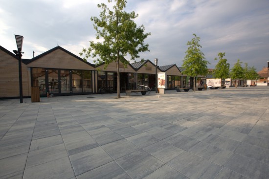 Piata Dobrun, Habermann Markt, Sibiu, pavele Cortina P4, Blocuri zid, Elemente treapta