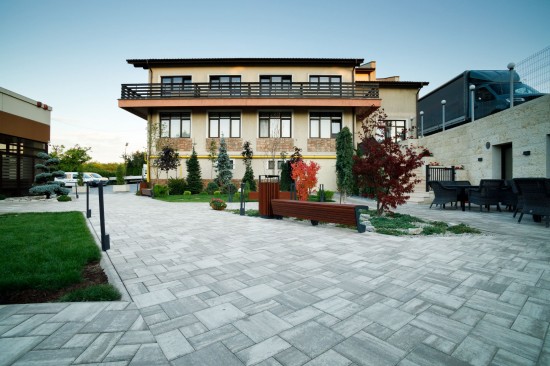 Salon evenimente, Soul Mate, Botosani, pavele Fantasia, Borduri B5, culoare cafe