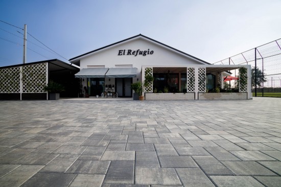 Terasa si restaurant, El Refugio, Garleni-Bacau, pavele Cortina D4, D7, culoare tempo, Banca Resto