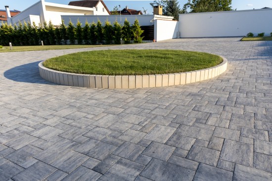 Amenajare rezidentiala, pavale Decora, Cortina D7, culoare tempo, Palisade Rustic, culoare alb-crem
