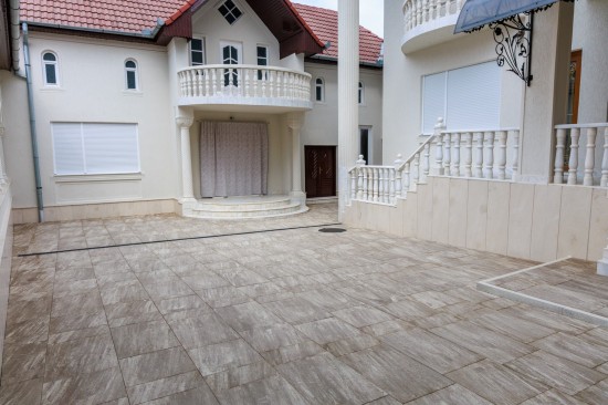 Acces curte, dale Solero Natura, culoare cappuccino, Borduri B10, culoare alb-crem