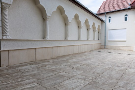 Acces curte, dale Solero Natura, culoare cappuccino, Borduri B10, culoare alb-crem